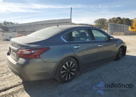2018 Nissan Altima 2.5 z USA, uszkodzony, nr VIN 1N4AL3AP2JC172352